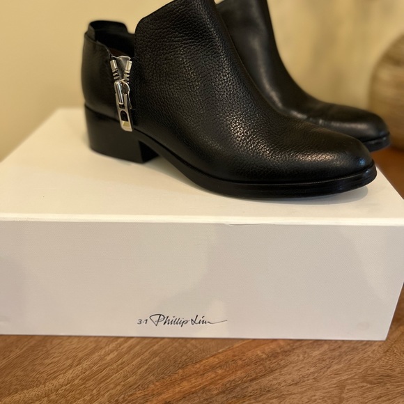 PRISTINE CONDITION- Phillip Lim Alexa leather ankle booties - Picture 2 of 10